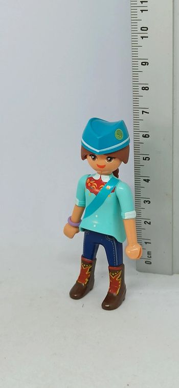 Femme haut bleu avec calot bleu spirit playmobil