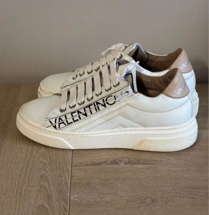 Baskets en cuir Mario Valentino taille 36 - photo numéro 3