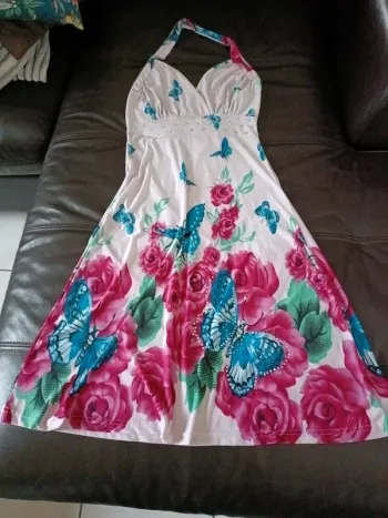 Sublime robe d été fleurs papillons strass taille M
