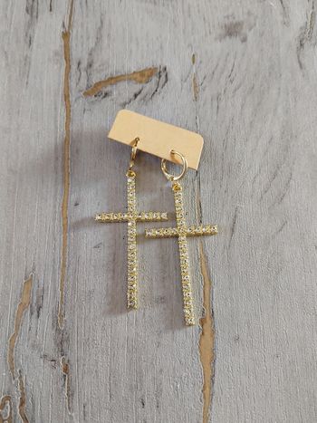 Boucles d'oreilles neuves