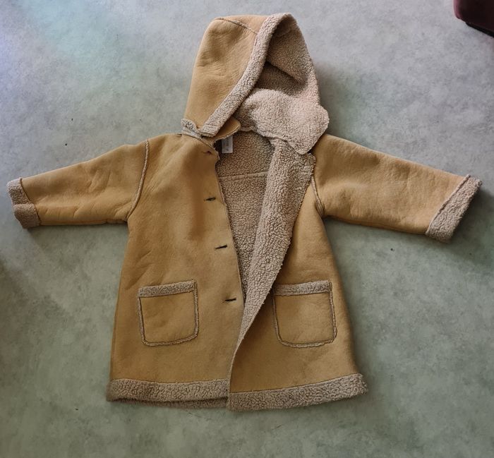 C&A manteau long capuche fille 2 ans - photo numéro 4