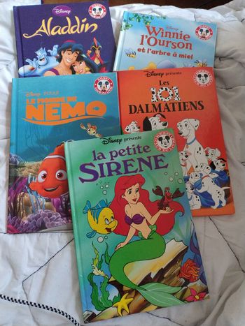 Lot livre Disney 