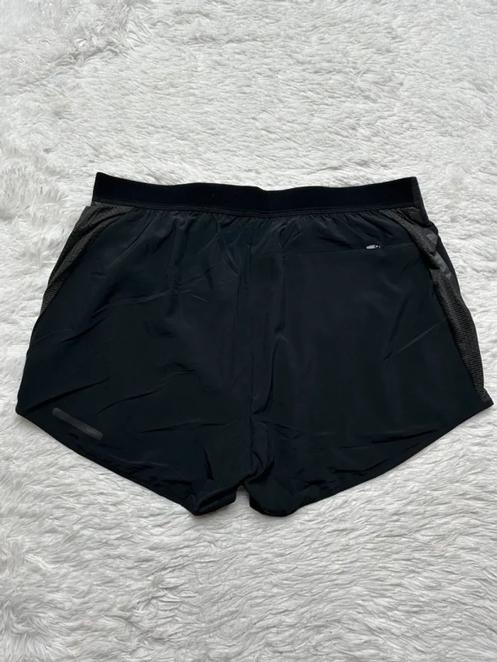 Short Craft - photo numéro 2