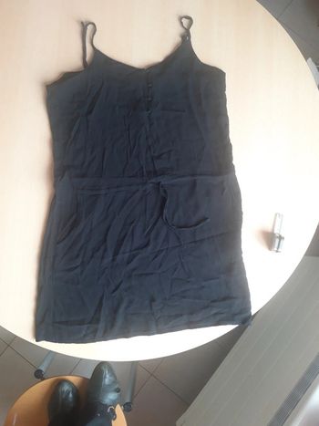 Robe à bretelles taille 46/48