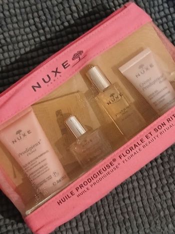 TROUSSE NUXE FLORAL 
