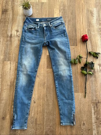 - Jean Tommy Hilfiger   - Taille 25  - Très bon état