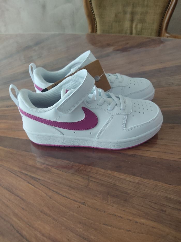 Baskets Nike T 32 - photo numéro 4