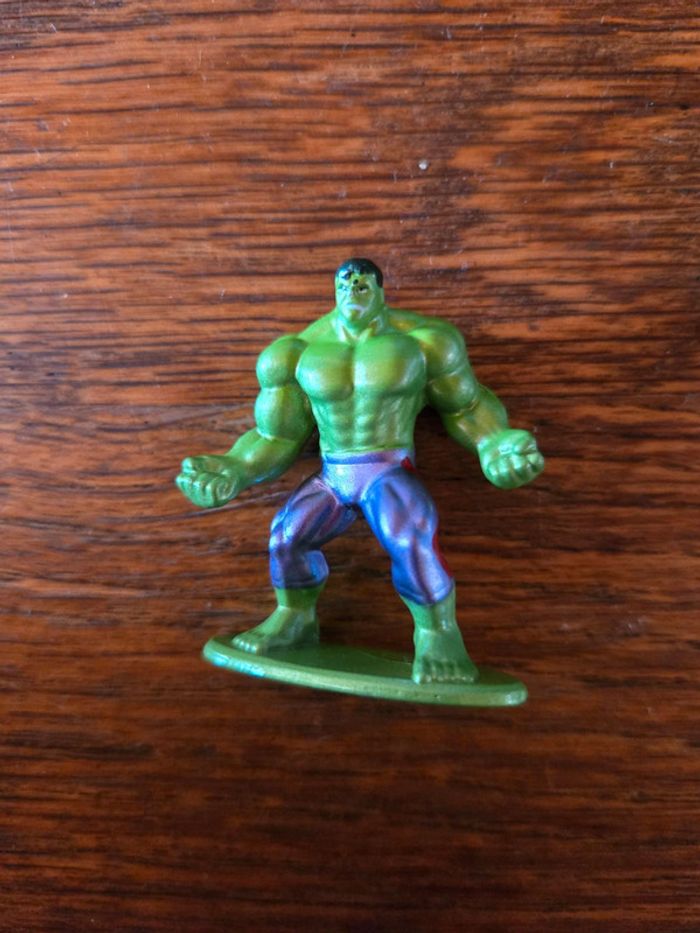 Mini Figurine en métal Hulk