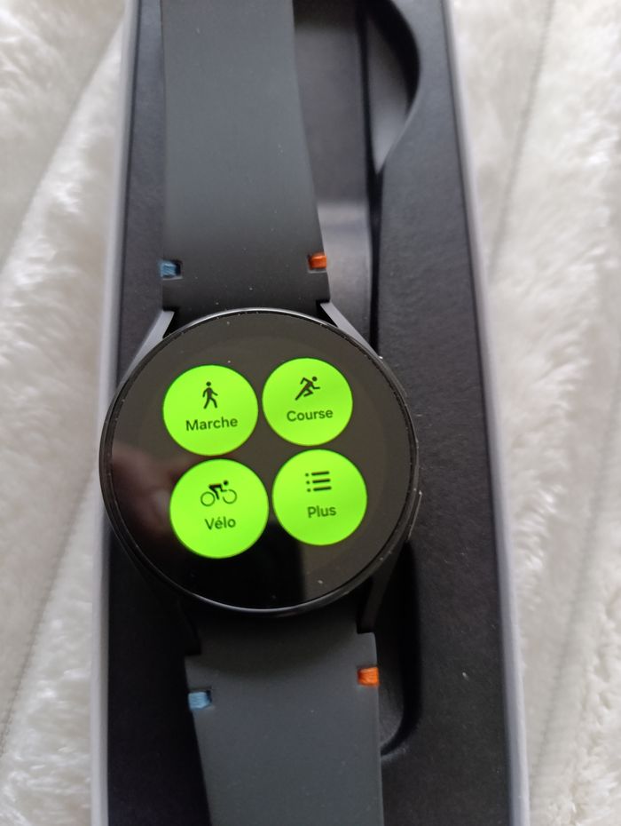 Montre connectée - photo numéro 4