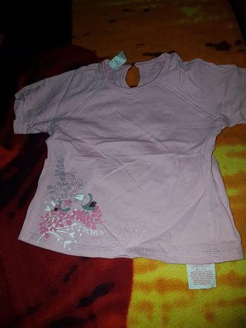Tee shirt manches courtes. 2 ans.