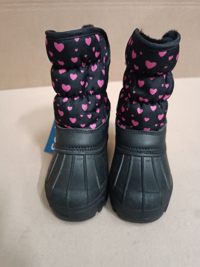 Bottes de neige motif cœur taille 22 - photo numéro 3