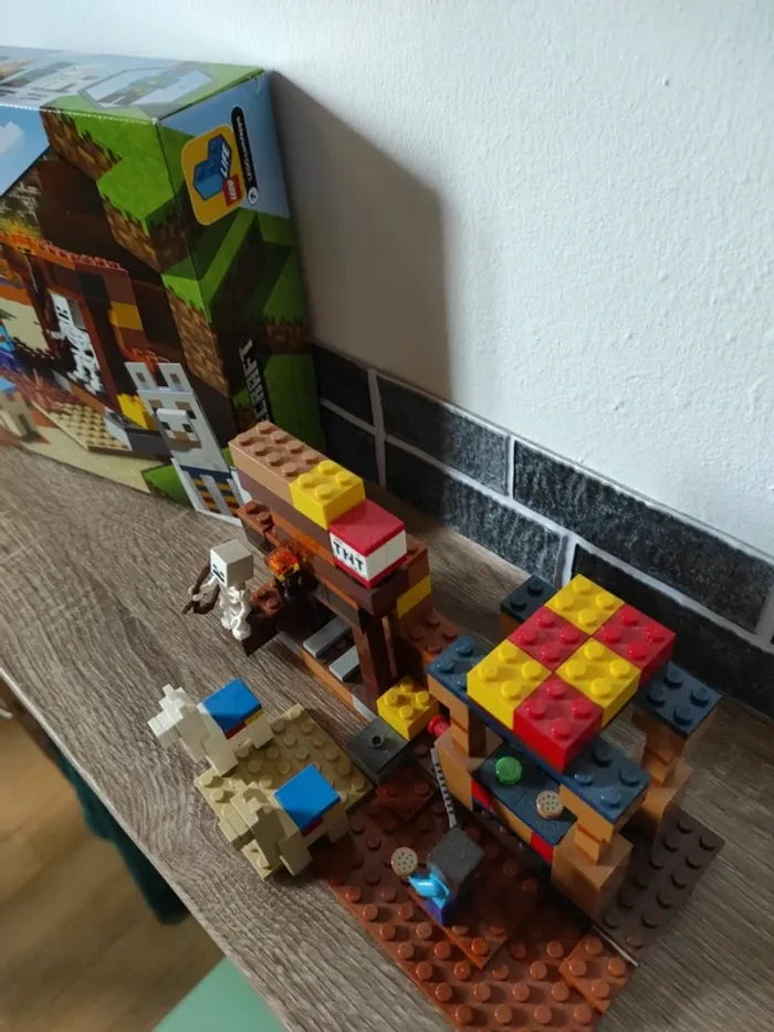 LEGO Minecraft - Le Poste de Commerce (21167 - photo numéro 4