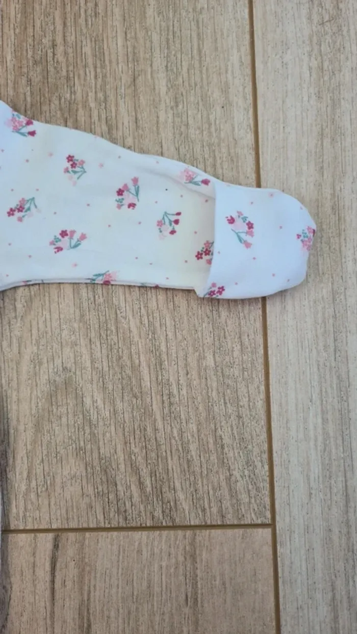 Lot pyjamas fins 1 mois - photo numéro 14