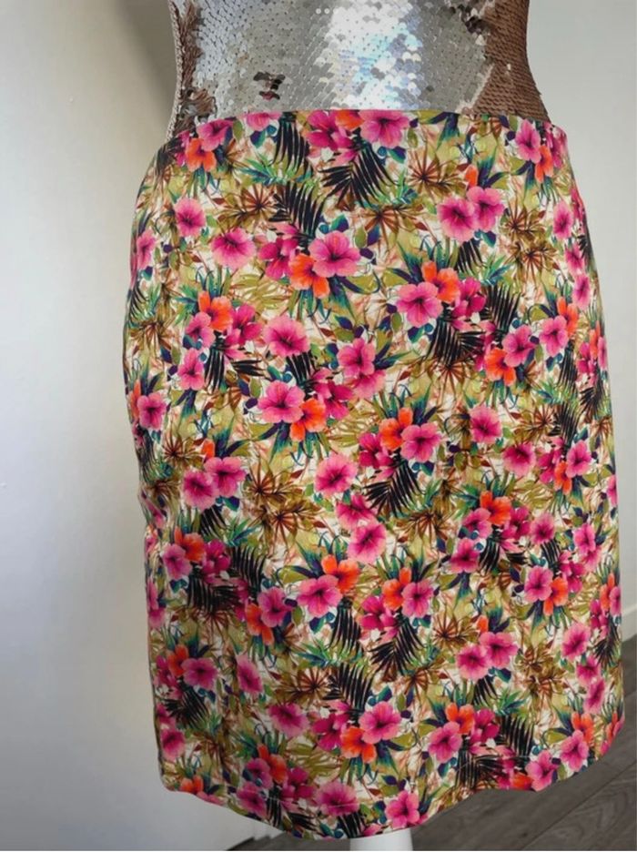 jupe naf naf 36 peu porté motifs fleurs tropicales - photo numéro 7