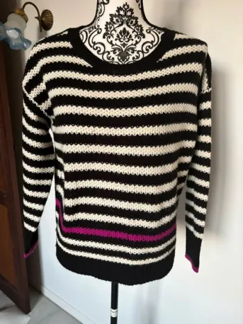 Pull en laine femme effet crochet taille S