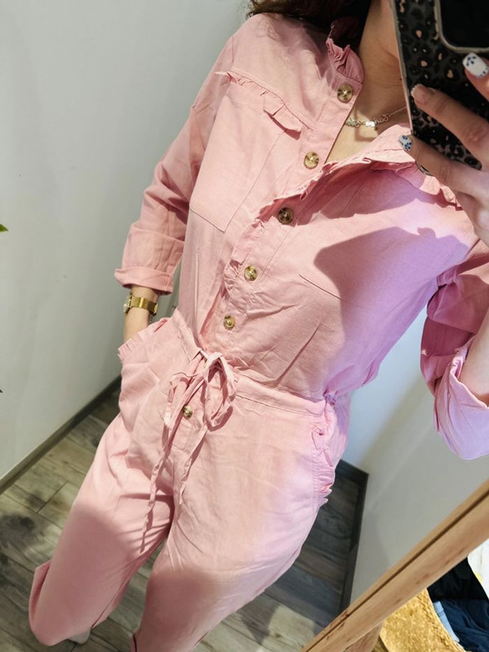 Combinaison pantalon rose taille S NEUVE