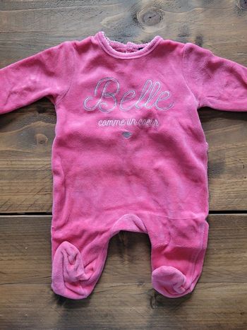 Lot pyjamas 1 mois fille