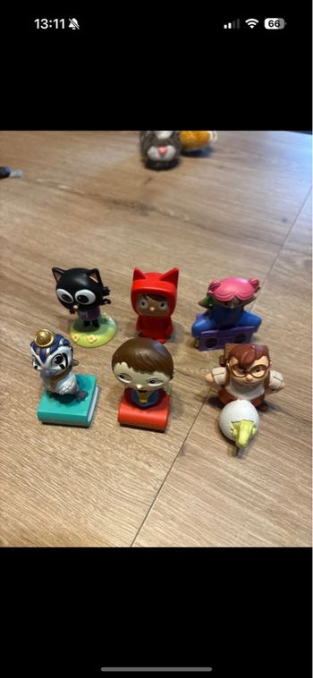 Lot tonies 