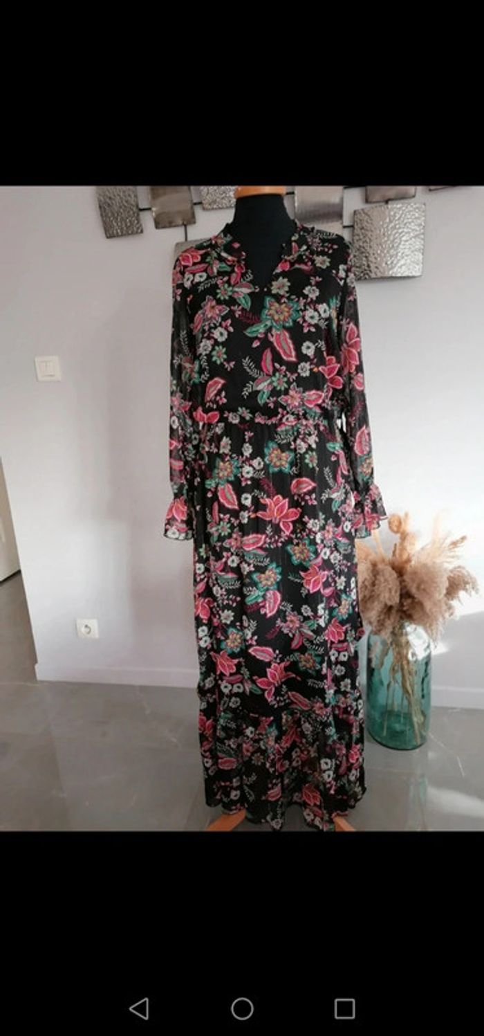 Robe longue motif fleurs Bréal taille 38