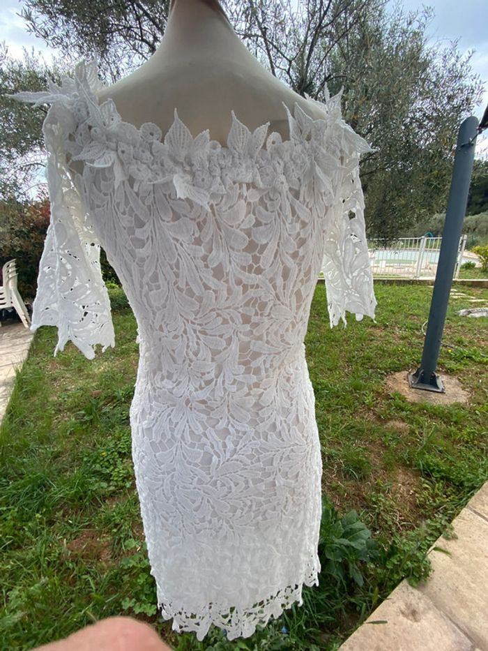 Superbe robe stretch en dentelle May shining star M/ L - photo numéro 5
