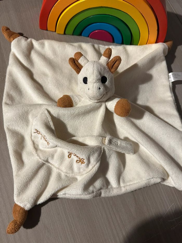 Doudou attache-sucette Sophie la Girafe - photo numéro 3