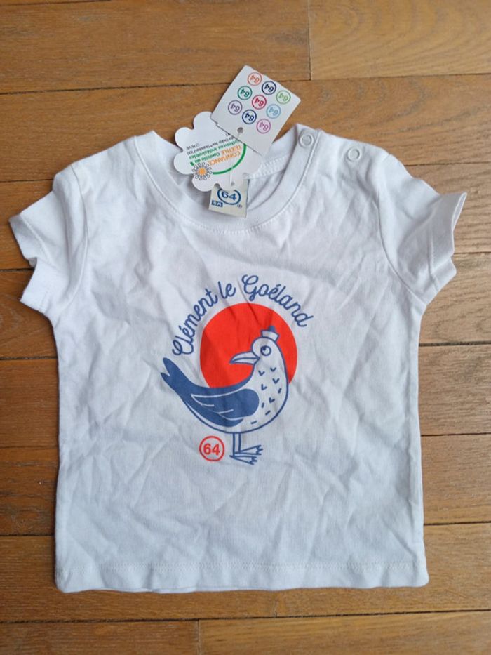 Tee shirt garçon mixte marque 64 neuf 6 mois