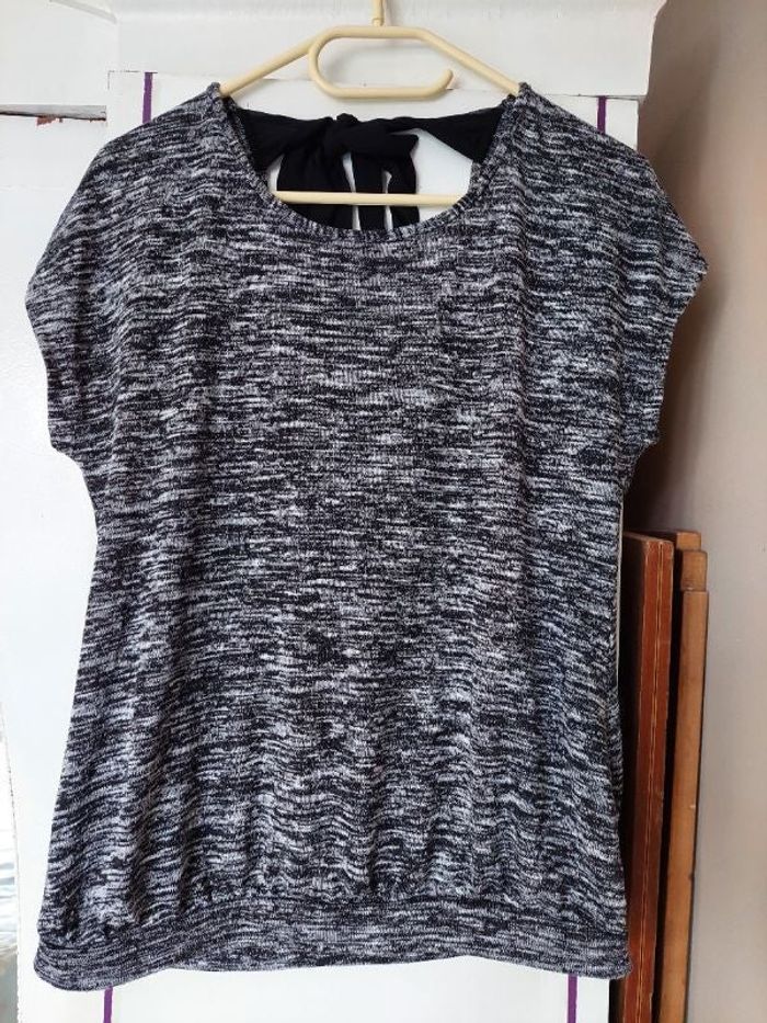 298) Pull sans manche Kiabi