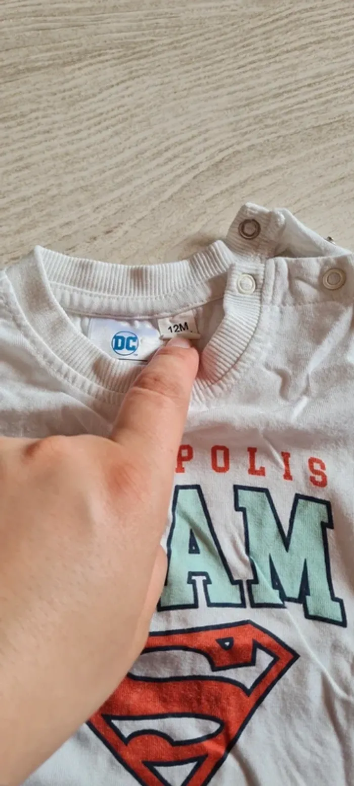 Tee shirt - DC Comics - 12 mois - photo numéro 2