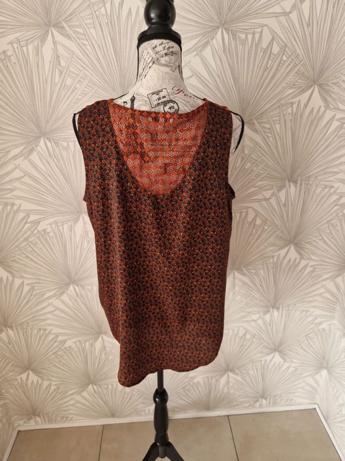 Jolie chemise sans manches taille 42 - photo numéro 2