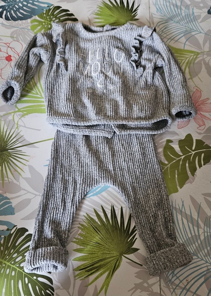 Lot vêtements 6 mois filles - photo numéro 2