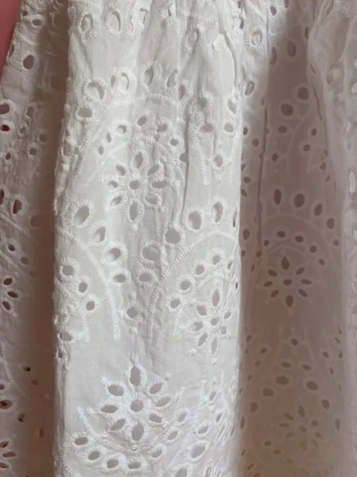 Superbe robe Gemo broderie anglaise 8 ans - photo numéro 7