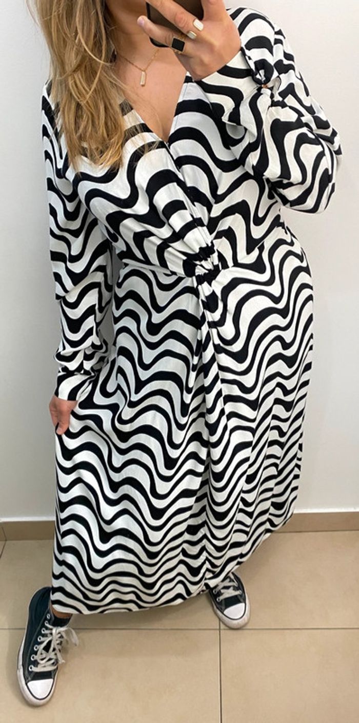 Superbe Robe Longue Imprimée Taille 40 - photo numéro 5