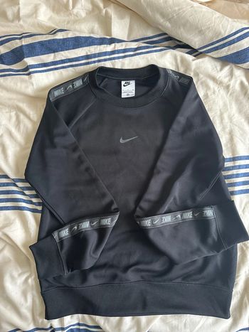 Pull Nike sweat-shirt sportswear taille S