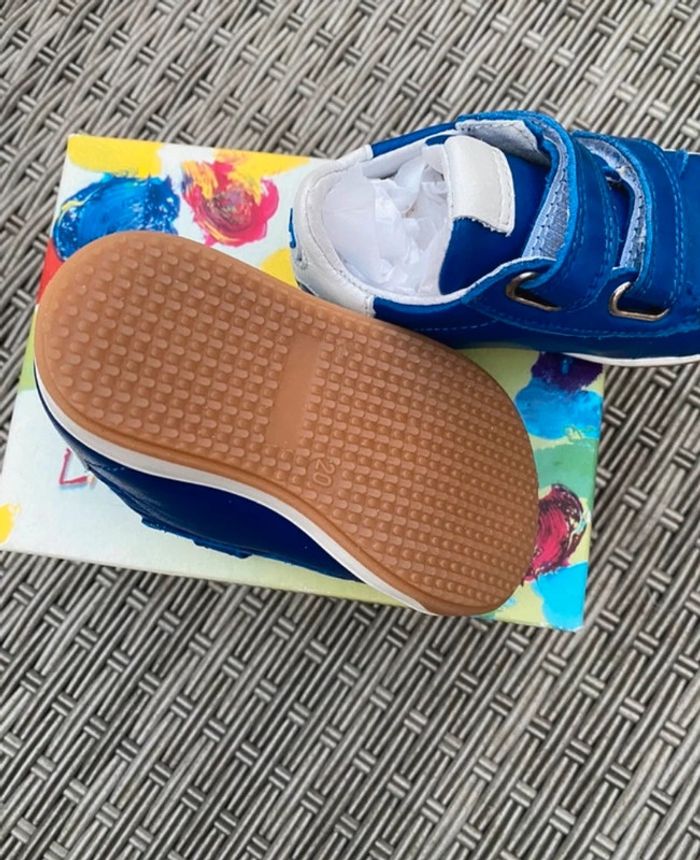 Baskets chaussures Little Mary en cuir taille 20 neuves - photo numéro 4