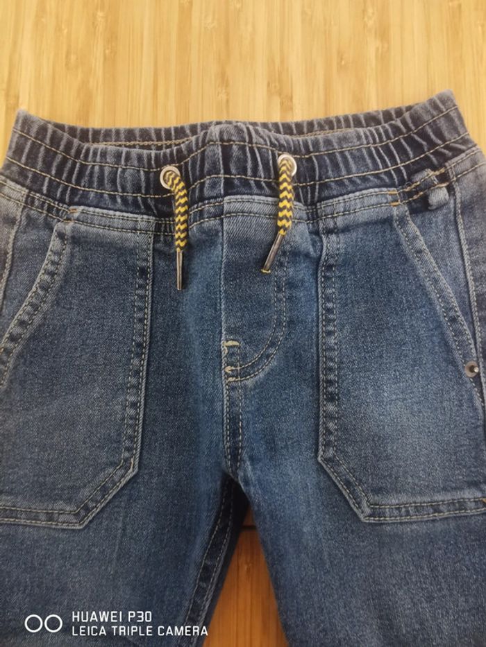 Jean bleu - photo numéro 2