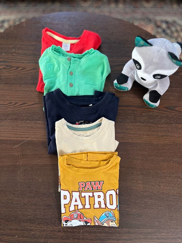 Lot t-shirts garçon 110cm ou 5 ans