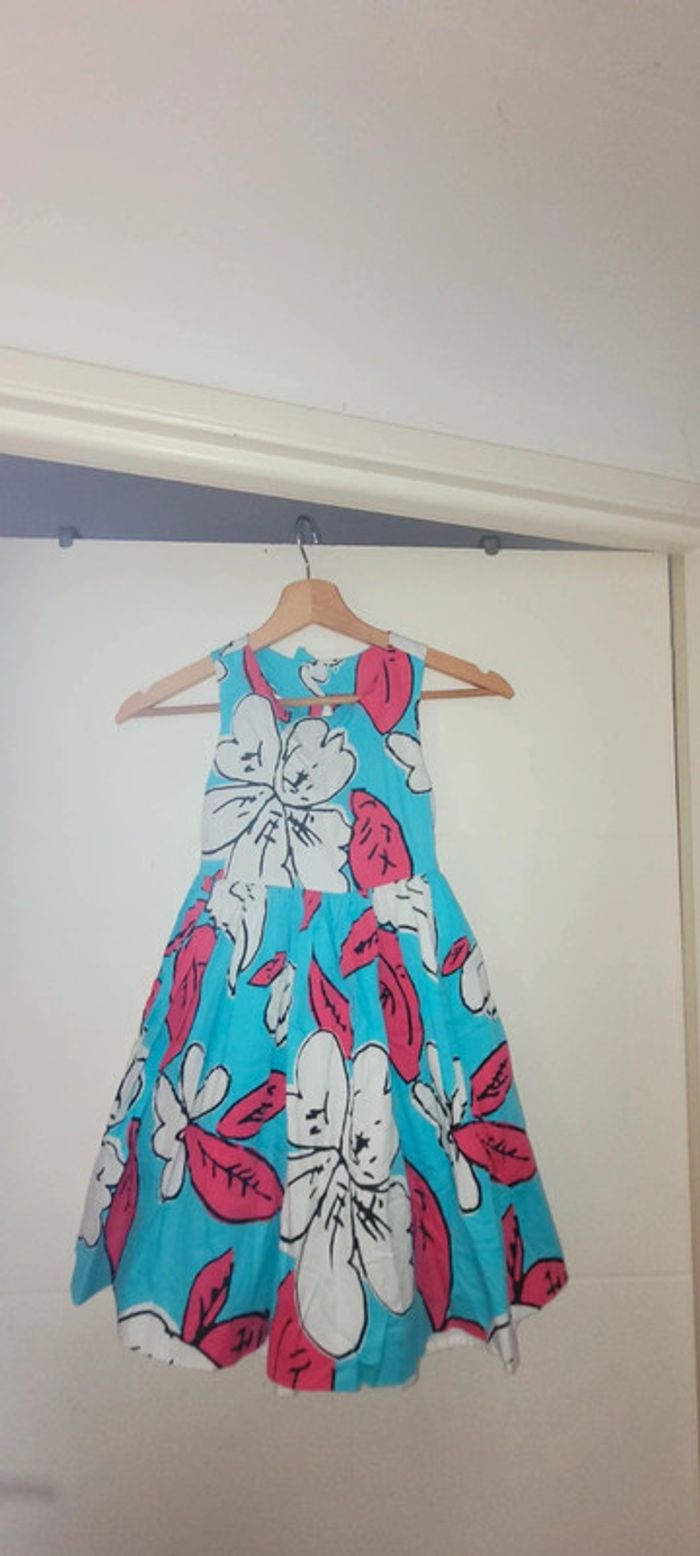 Superbe robe fleurie Mayoral portée 1 fois taille 6 ans idéal cérémonie - photo numéro 2