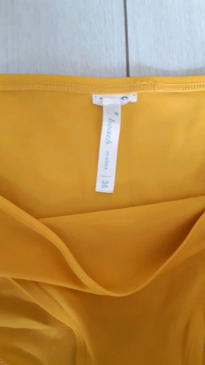 Maillot de bain 2 pièces jaune en taille 36. - photo numéro 4