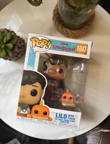 Disney - Figurine Funko Pop 1047 Disney Lilo and Stitch Lilo with Pudge