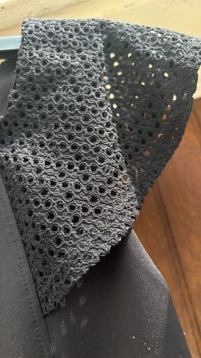 🌟 Robe noire élégante avec détails en dentelle 🌟 - photo numéro 3