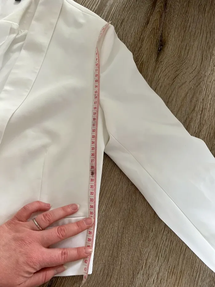 Veste blanche - photo numéro 6