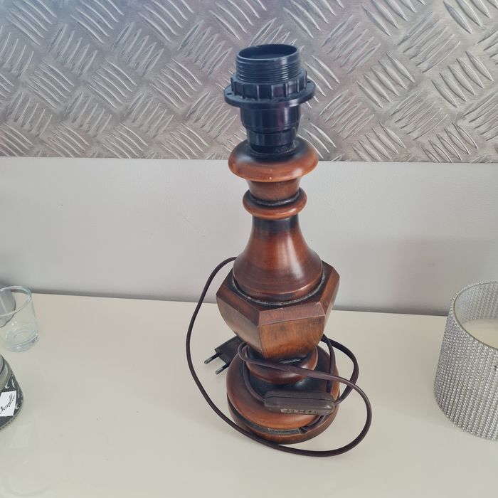 Pied de lampe vintage en bois