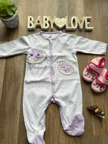 - Pyjama - 9 mois - Très bon état  