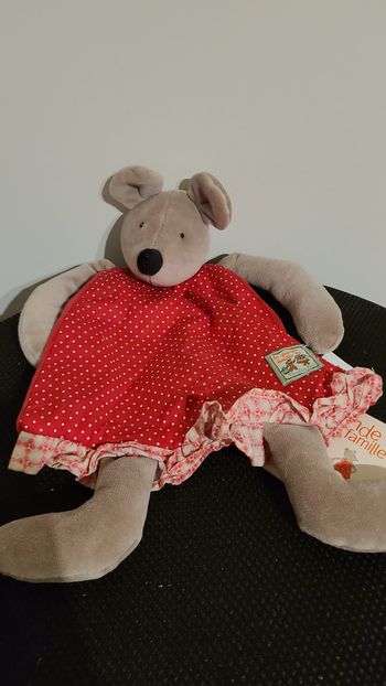 Moulin roty collection La grande famille doudou souris gris Nini robe rouge pois