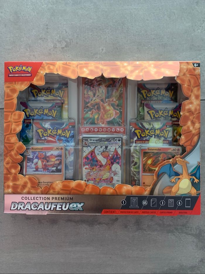Pokemon coffret Collection Premium Dracaufeu EX VF