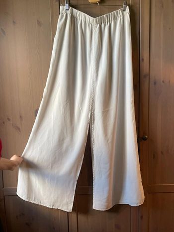Pantalon avec une traîne