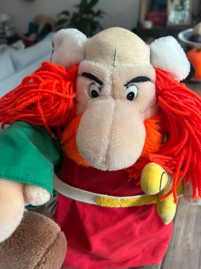 Ancienne grosse peluche Abraracourcix - 1994 - 45 cm Astérix et obelix Albert rene - photo numéro 2
