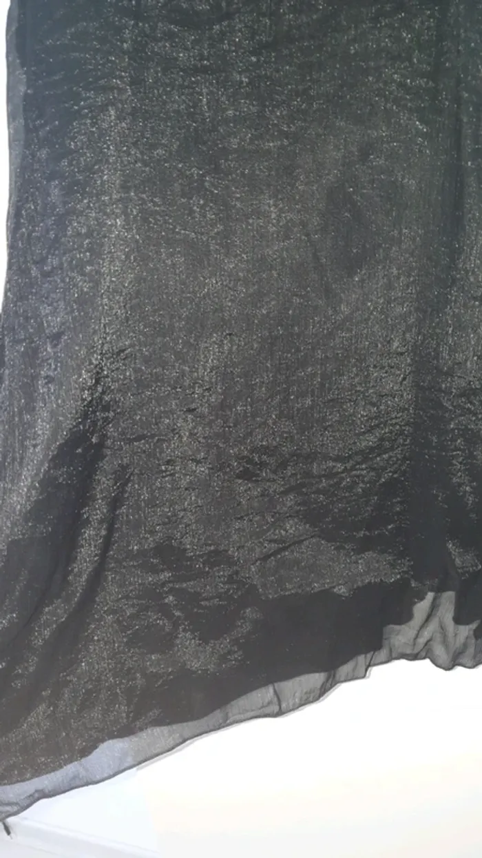 Robe noire - photo numéro 3