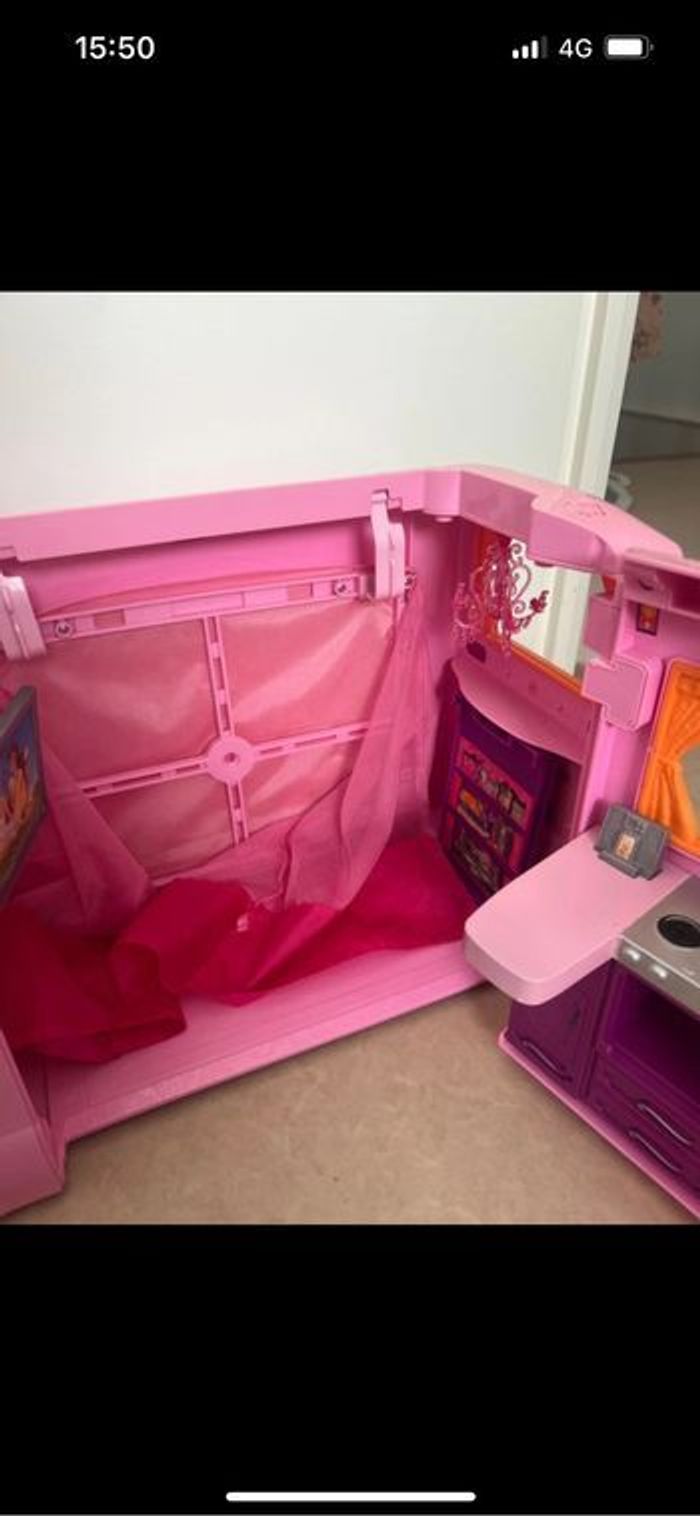 Camping car Barbie - photo numéro 3
