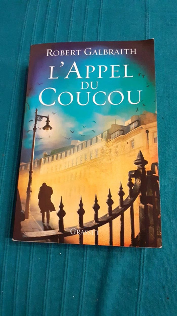 L appel du coucou roman policier